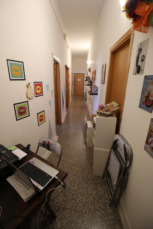Bed 'N Books Bed & Breakfast Sassari Exterior photo
